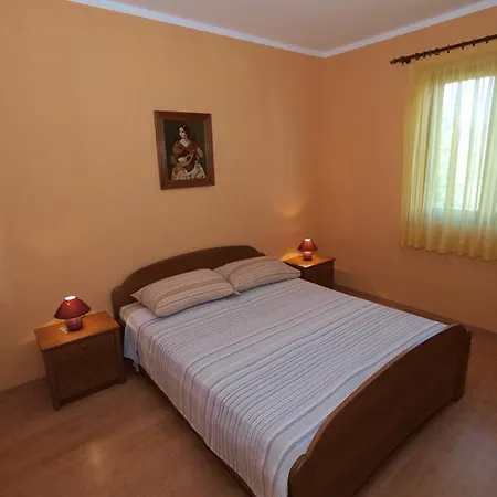 Apartment Roberto 731 דירה